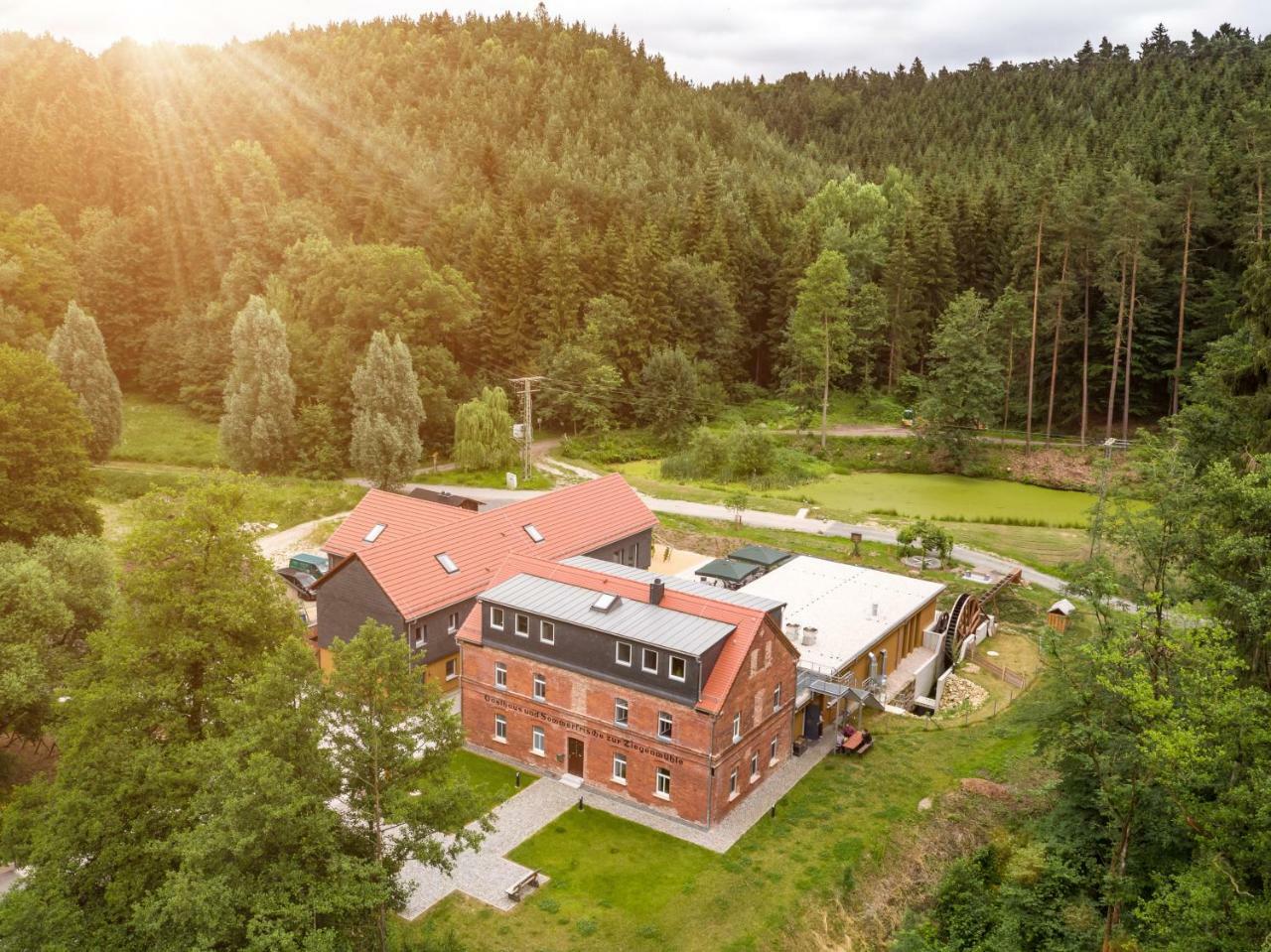 Brauereigasthof Ziegenmuehle Schleifreisen Exterior photo